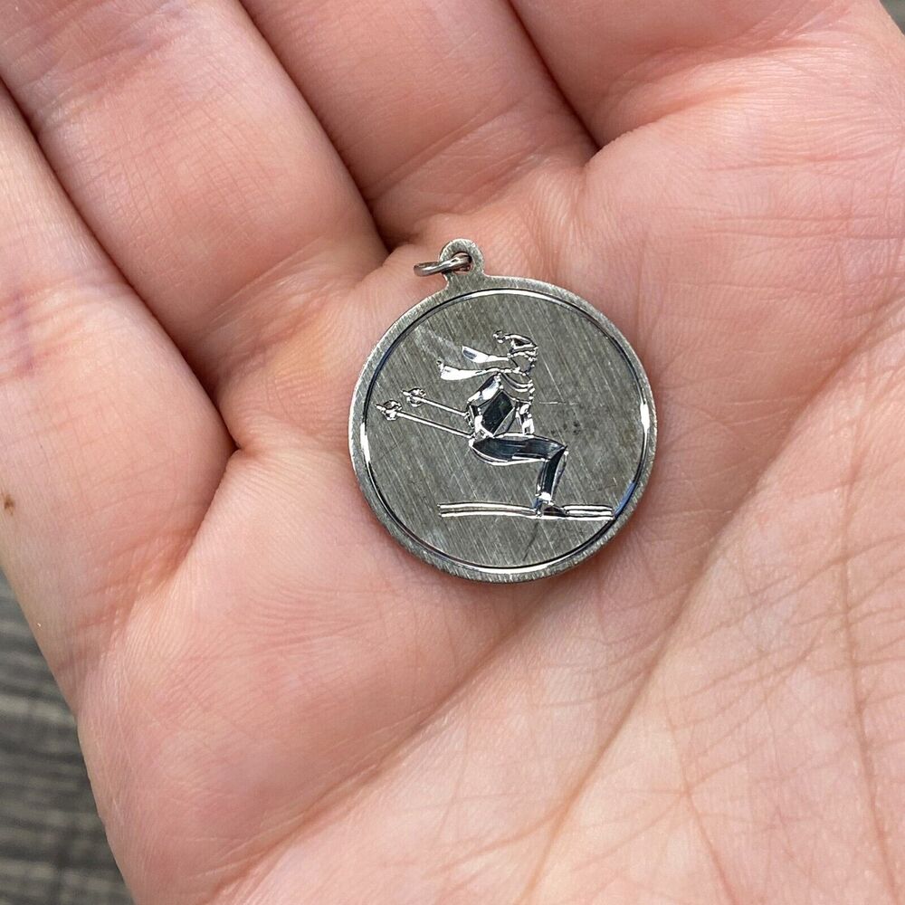 Vintage 925 Sterling Silver Snow Skier Athlete Round Pendant Bracelet Charm